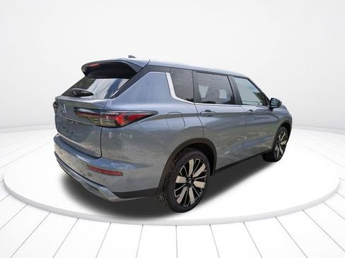 New 2026 Mitsubishi Outlander SE FWD image 4