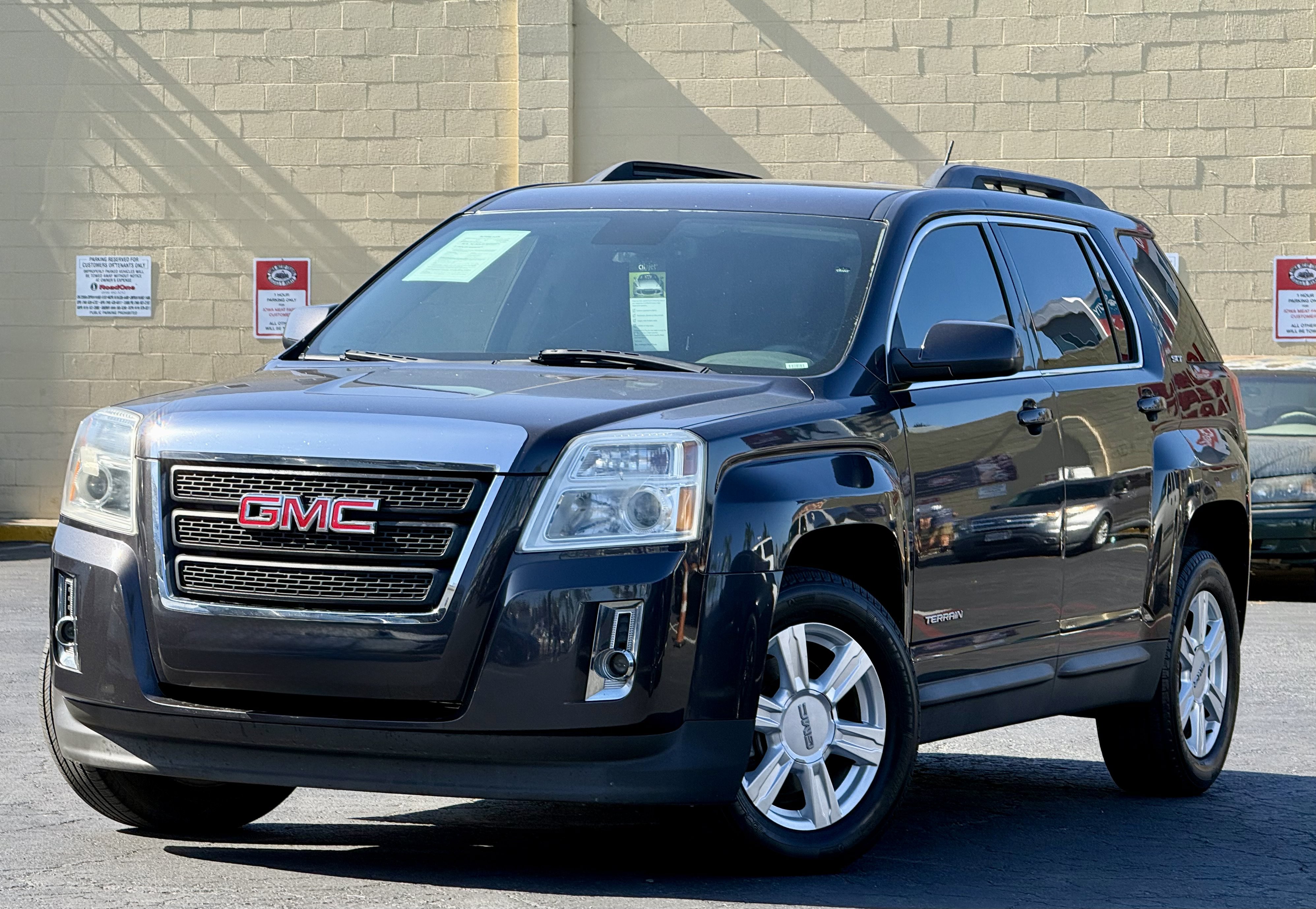 Used 2015 GMC Terrain SLT FWD image 1