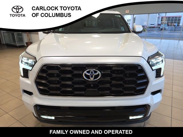 Used 2023 Toyota Sequoia Platinum AWD/4WD image 5