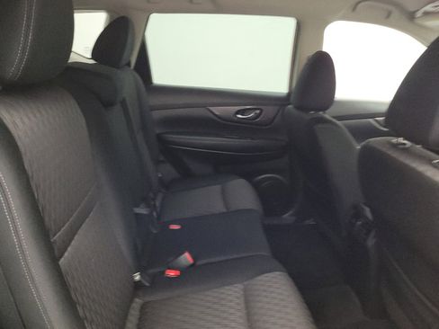 Used 2019 Nissan Rogue SV AWD/4WD image 19