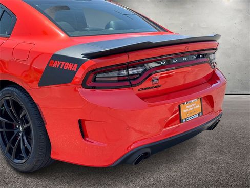 Used 2022 Dodge Charger Scat Pack w/ Daytona Edition Group image 5