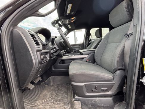 Used 2021 RAM 2500 Big Horn w/ Night Edition AWD/4WD image 7