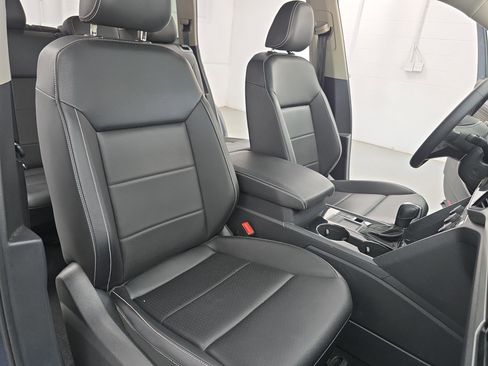 Certified 2023 Volkswagen Atlas SE w/ Panoramic Sunroof Package FWD image 10