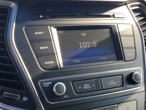 Used 2017 Hyundai Santa Fe Sport image 13