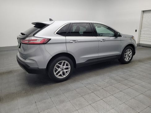 Used 2024 Ford Edge SEL image 10