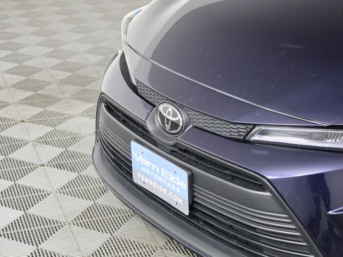 Used 2024 Toyota Corolla LE image 11