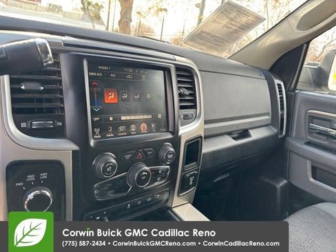 Used 2014 RAM 2500 SLT w/ Luxury Group image 18