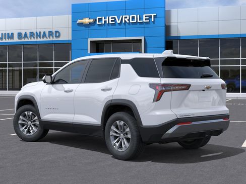 New 2026 Chevrolet Equinox LT AWD/4WD image 3