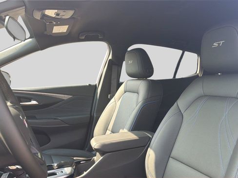 New 2026 Buick Envista Sport Touring w/ Convenience I Package FWD image 17