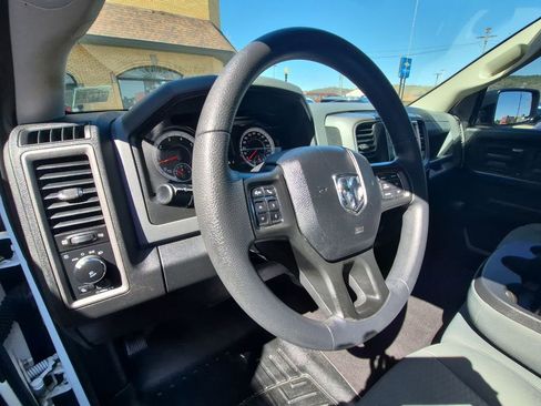 Used 2018 RAM 1500 Express w/ Express Value Package image 21