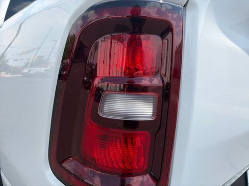New 2026 RAM 1500 Express AWD/4WD image 16