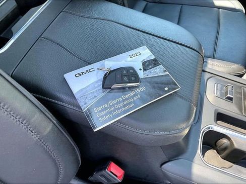 Used 2023 GMC Sierra 1500 Denali w/ Denali Reserve Package AWD/4WD image 10