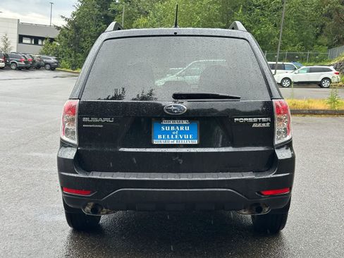 Used 2011 Subaru Forester 2.5X Premium w/ All-Weather Pkg AWD/4WD image 4
