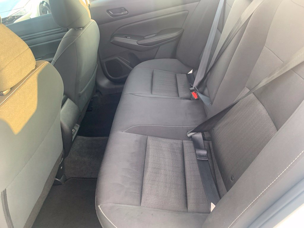 Used 2025 Nissan Altima 2.5 SV FWD image 29