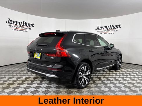 Used 2023 Volvo XC60 B5 Plus AWD/4WD image 5