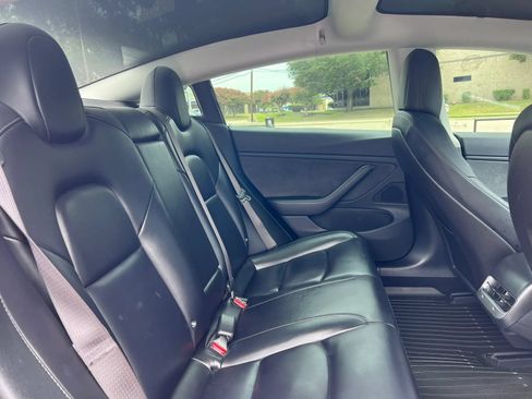 Used 2018 Tesla Model 3 Mid Range RWD image 22