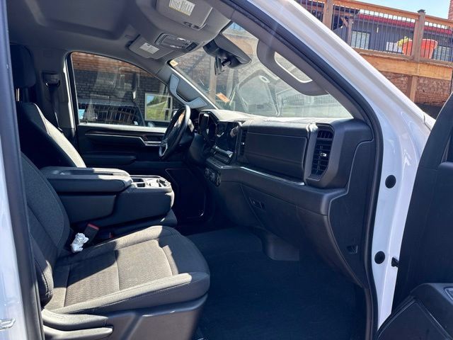 Used 2024 Chevrolet Silverado 1500 RST w/ Z71 Off-Road Package AWD/4WD image 16
