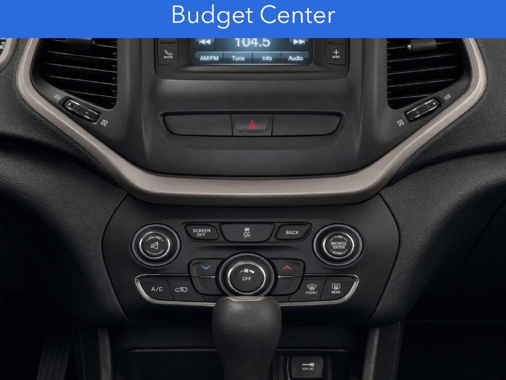 Used 2016 Jeep Cherokee Latitude w/ Cold Weather Group FWD image 13