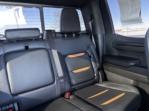 Used 2024 GMC Sierra 1500 AT4 w/ Technology Package image 14