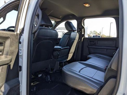 Certified 2022 RAM 2500 Tradesman w/ Chrome Appearance Group image 32