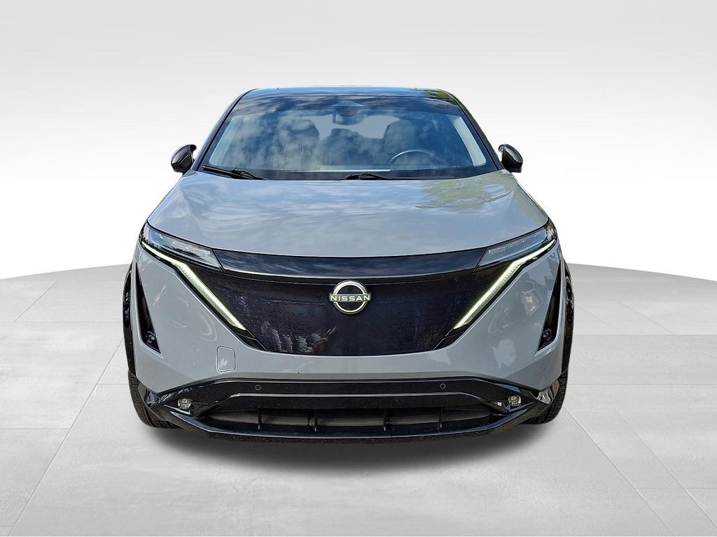 Used 2023 Nissan Ariya FWD image 2