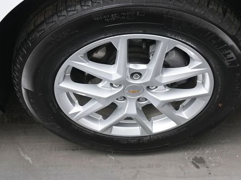 Used 2024 Chevrolet Equinox LT w/ LPO, Floor Liner Package image 29