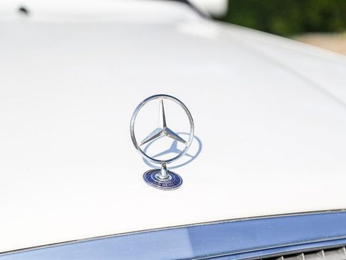 Used 1995 Mercedes-Benz E 320 Convertible image 21