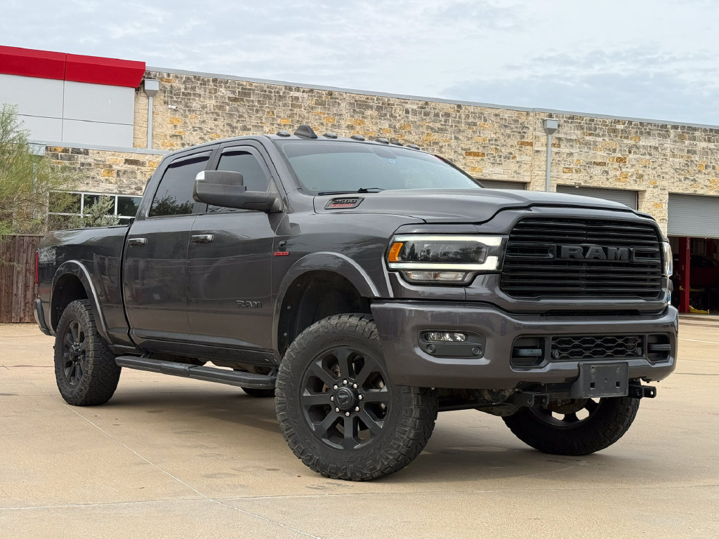 Used 2021 RAM 2500 Laramie w/ Night Edition AWD/4WD image 4