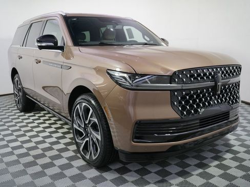 New 2026 Lincoln Navigator Black Label AWD/4WD image 9