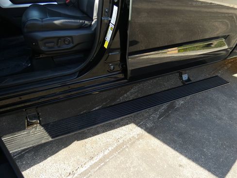 Used 2024 Toyota Tundra Platinum image 20