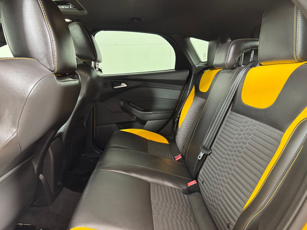 Used 2013 Ford Focus ST FWD image 21