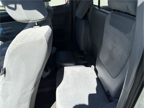 Used 2010 Toyota Tacoma 2WD Access Cab image 13
