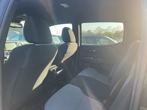 Used 2023 Toyota Tacoma TRD Off-Road image 14