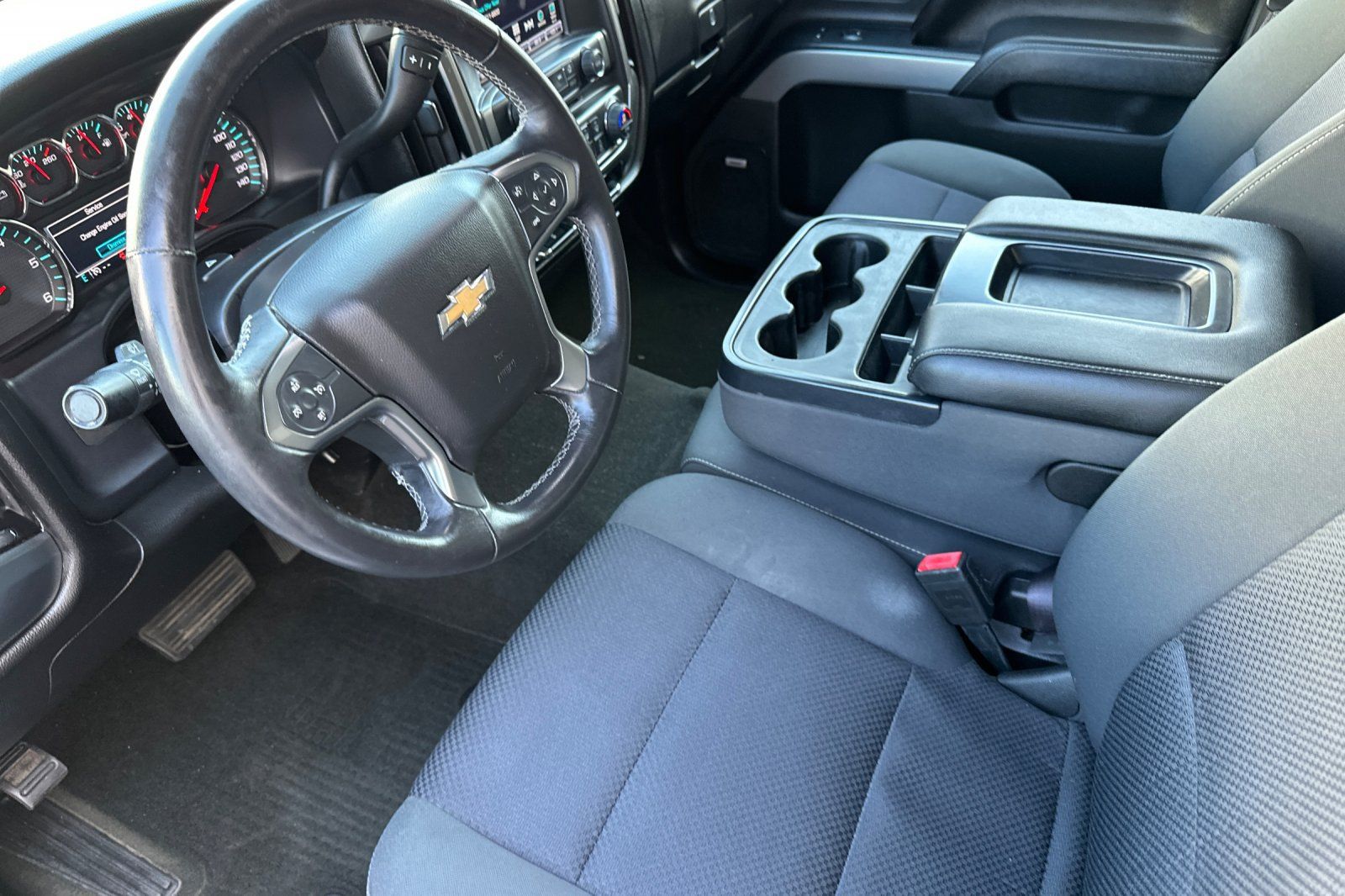 Used 2017 Chevrolet Silverado 1500 LT w/ All Star Edition AWD/4WD image 9