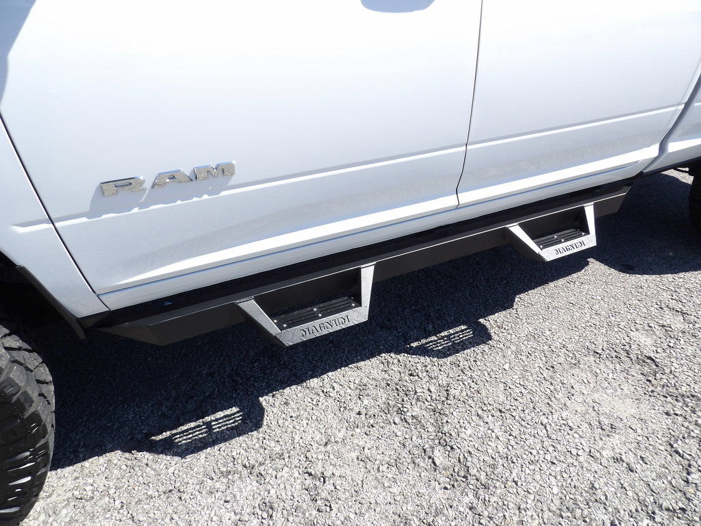 Used 2026 RAM 2500 Laramie AWD/4WD image 54