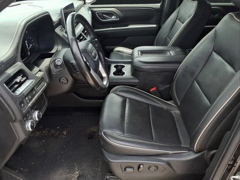 Used 2021 GMC Yukon XL SLT w/ SLT Premium Package AWD/4WD image 16