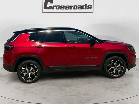 Used 2025 Jeep Compass Limited AWD/4WD image 6