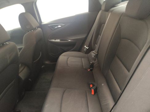 Used 2021 Chevrolet Malibu LS FWD image 18