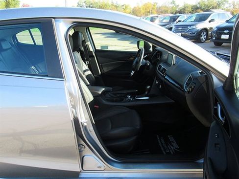 Used 2015 MAZDA MAZDA3 i Grand Touring image 13