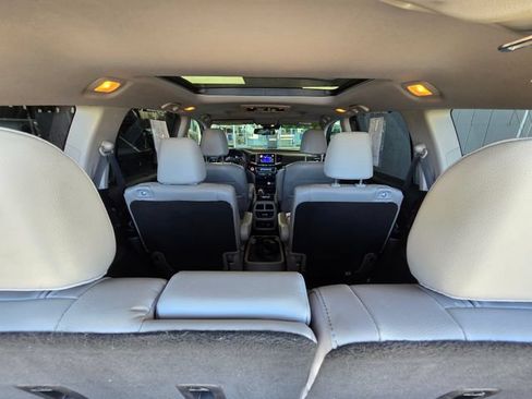 Used 2017 Honda Pilot Elite image 27