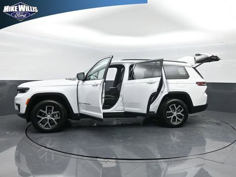 Used 2025 Jeep Grand Cherokee L Limited w/ Trailer Tow Package image 28