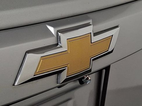Used 2019 Chevrolet Trax LT w/ LT Convenience Package FWD image 30