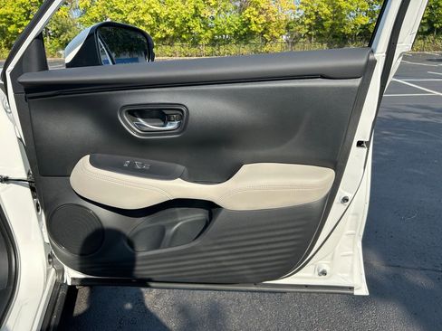 New 2027 Honda HR-V LX image 25