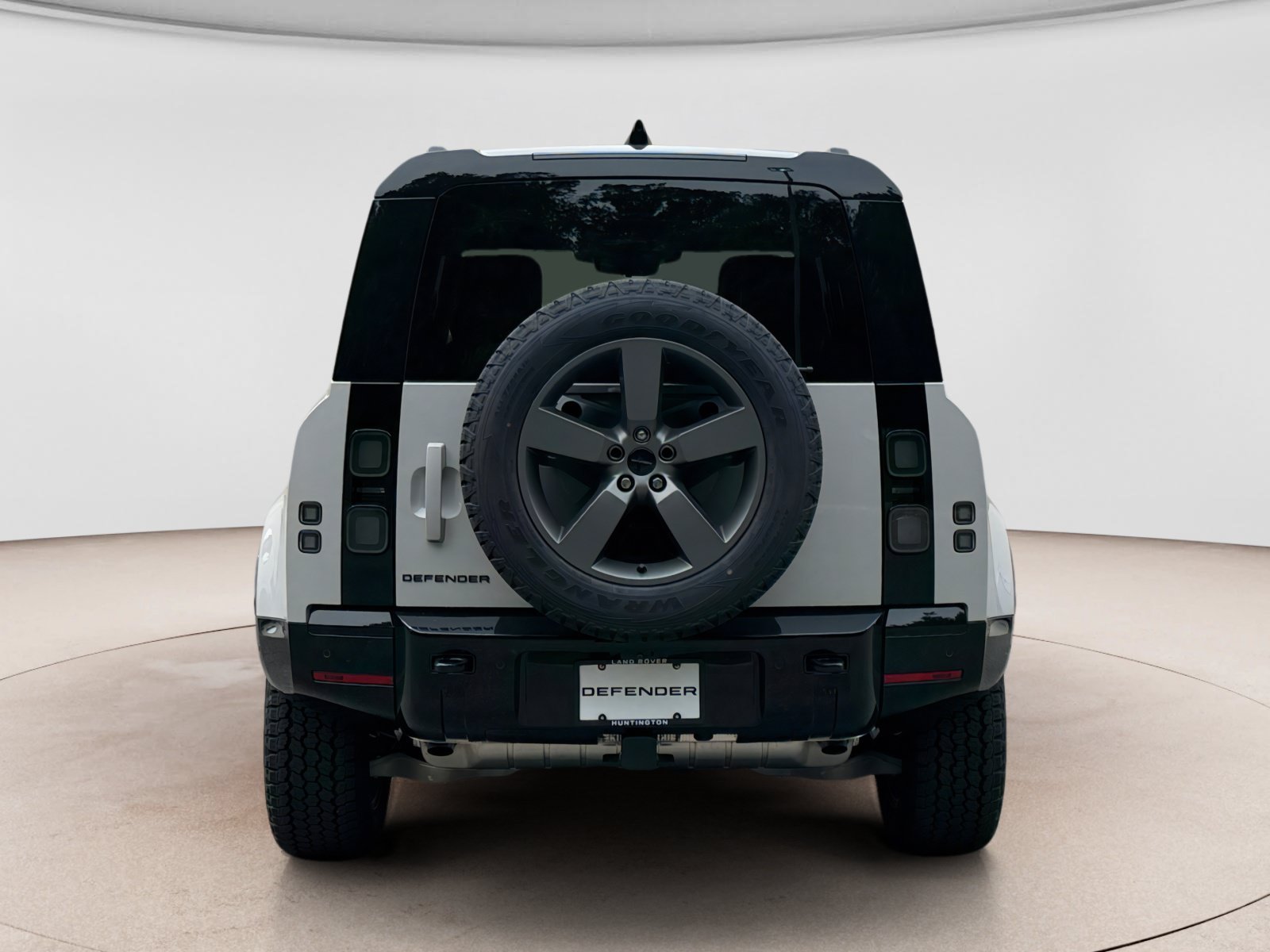 New 2026 Land Rover Defender 110 X-Dynamic SE AWD/4WD image 4