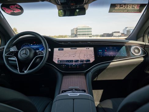 Certified 2024 Mercedes-Benz EQS 450+ 4MATIC SUV image 17