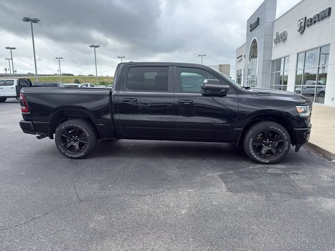 Used 2023 RAM 1500 Big Horn AWD/4WD image 2