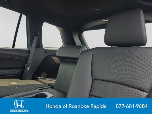 Used 2023 Honda Passport EX-L image 16
