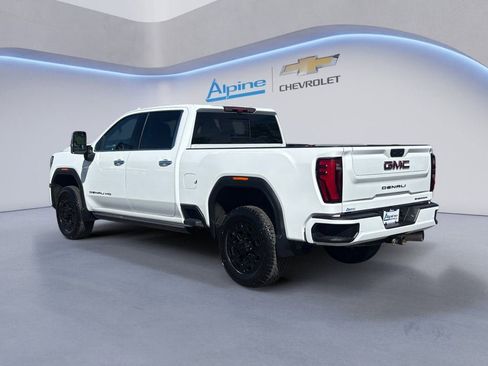 Used 2024 GMC Sierra 2500 Denali w/ Technology Package AWD/4WD image 3