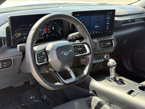 Used 2025 Ford Mustang GT RWD image 11