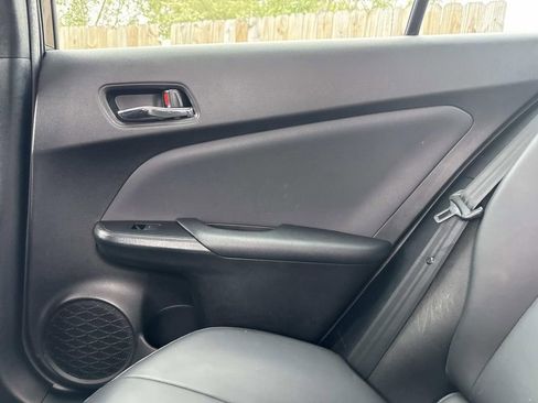 Used 2022 Toyota Prius image 19